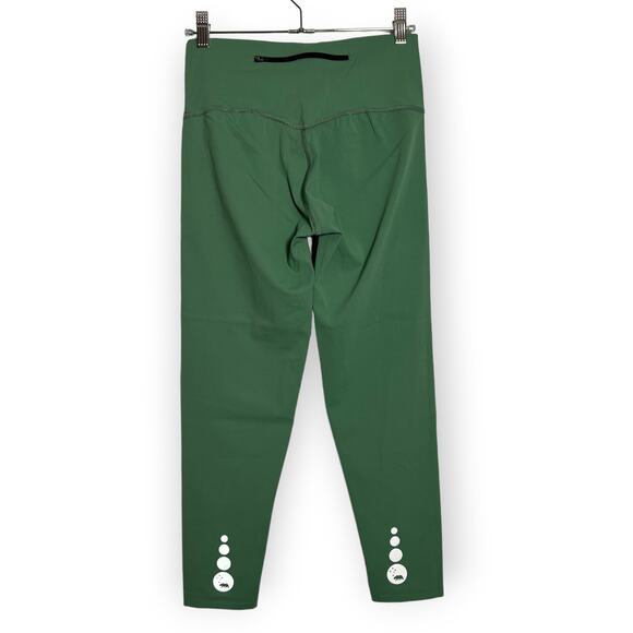 NWOT MALO Republic On the Run 7/8 Tights SIZE M Sagebrush Green Yoga Pants NEW - Picture 5 of 15